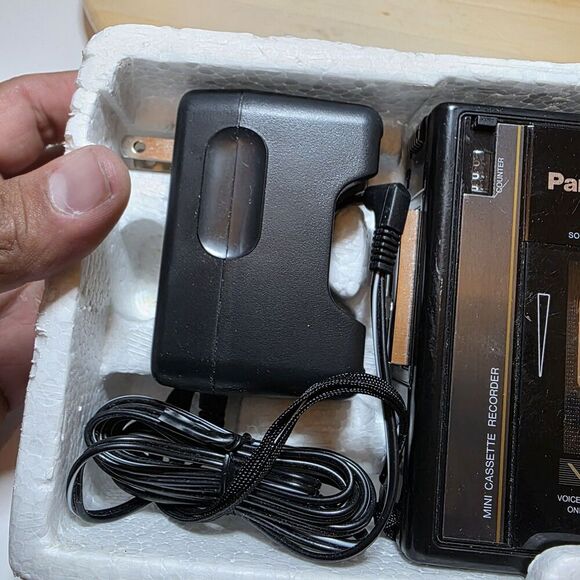 Vintage Panasonic Mini Casette Recorder RQ-L335 Voice Activated Untested In Box - Picture 5 of 6